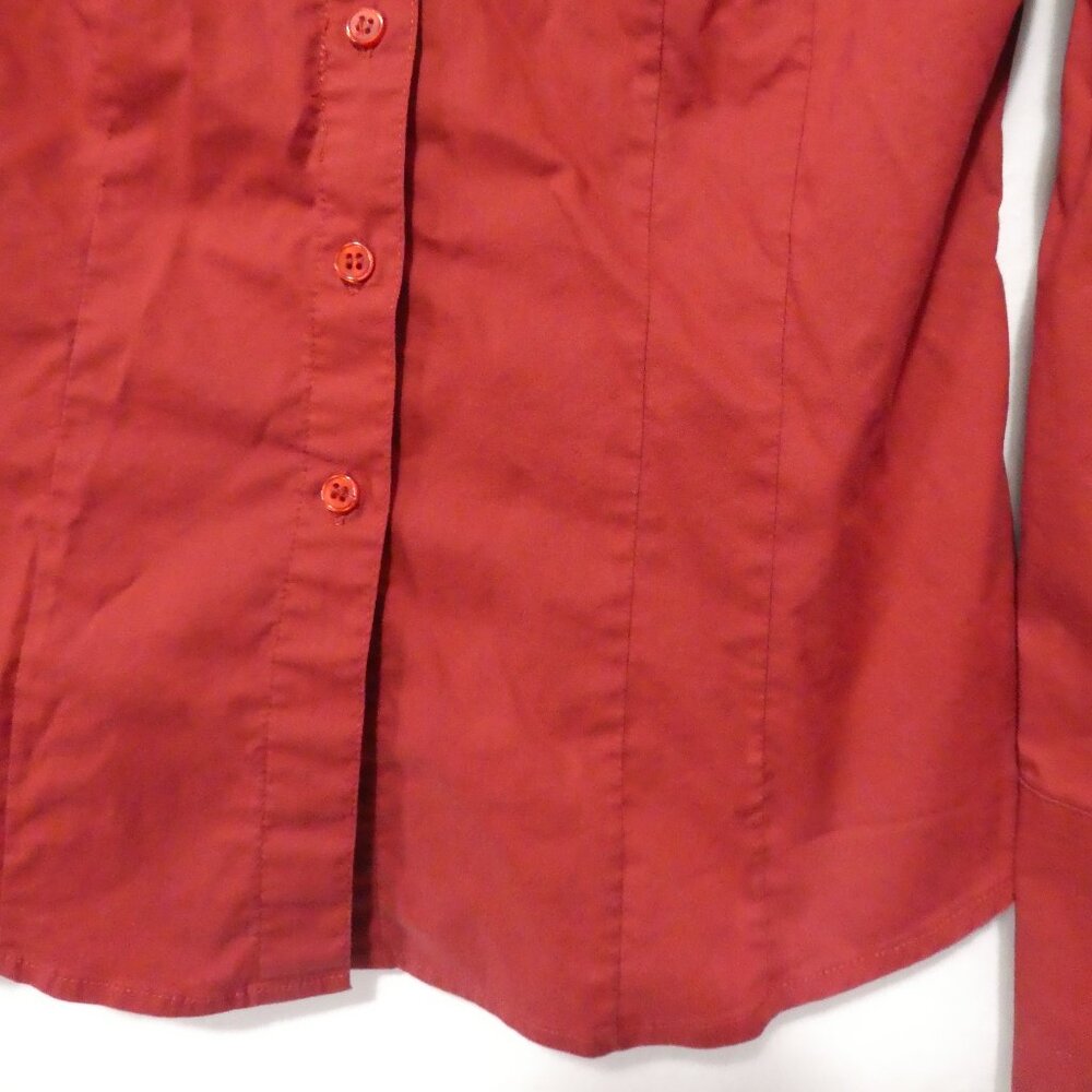 SMART SET | small | Elegant Red Long Sleeve Button-Up Shirt - Picture 8 of 16